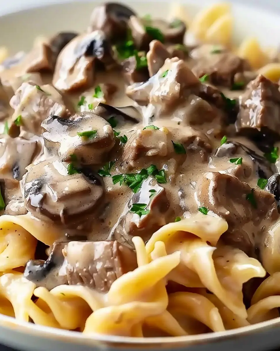 Hearty Slow Cooker Beef Stroganoff: The Best Comfort Dish Ever